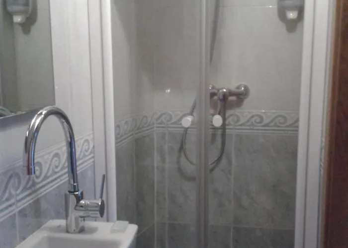 Konukevi Pr Badalada 3*